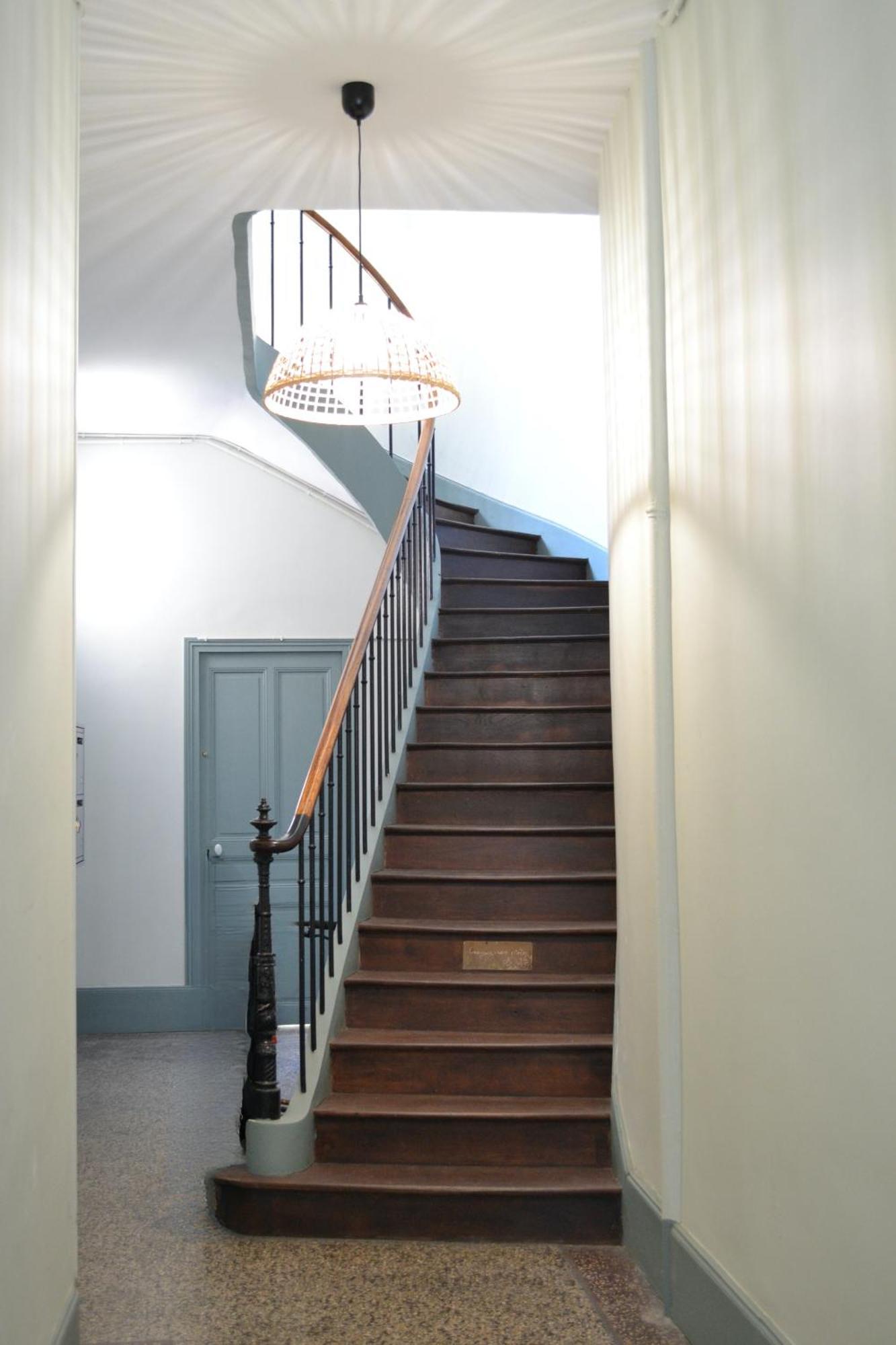 So Guest, Clou Dans Le Fer, Modern Suite Near Cathedral 랭스 외부 사진