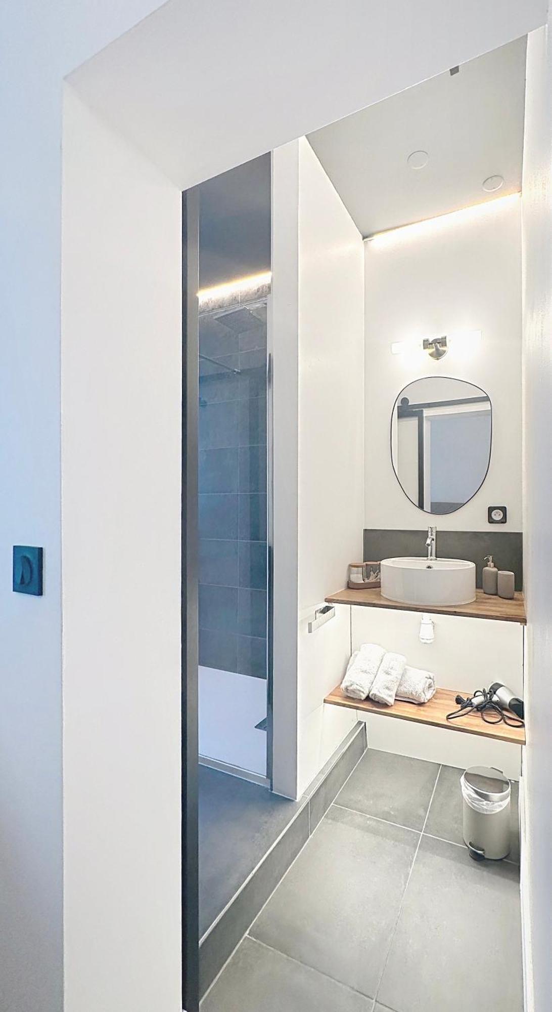 So Guest, Clou Dans Le Fer, Modern Suite Near Cathedral 랭스 외부 사진